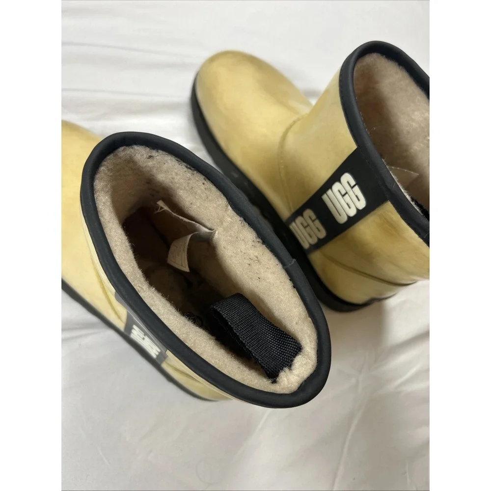 UGG Classic Clear Mini Clear Natural Black Boots Women's Size 9 Distressed